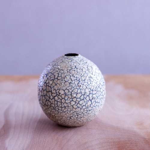 手描き花模様卵型花瓶 手描き花模様卵型花瓶 卵型 陶器