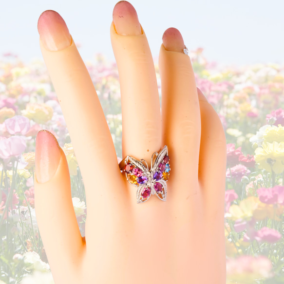 パピヨン　蝶々バタフライ　ダイアモンドリング　指輪　ジュエリー 幸せ運ぶ、羽ばたく蝶リング。指長効果も・・・。指先で羽ばたく虹色の