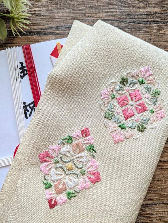 日本刺繍の金封ふくさ（花菱紋）（F2506） ご祝儀袋・袱紗（ふくさ