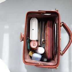 ★限時特惠，兩件起售！ ★超人氣！橫款搭扣包，手工真皮單肩包，女士款，全手工縫製，秋冬包款 第14張的照片