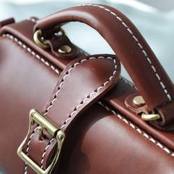 ★限時特惠，兩件起售！ ★超人氣！橫款搭扣包，手工真皮單肩包，女士款，全手工縫製，秋冬包款 第9張的照片