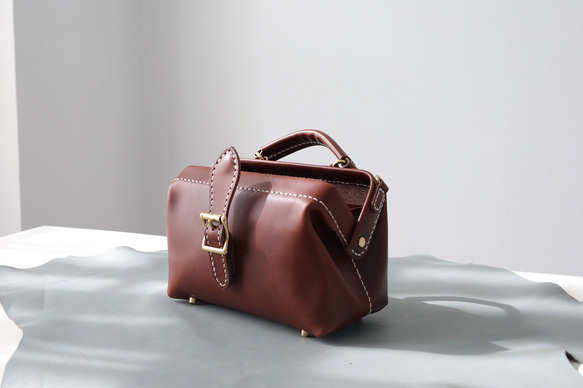 ★限時特惠，兩件起售！ ★超人氣！橫款搭扣包，手工真皮單肩包，女士款，全手工縫製，秋冬包款 第11張的照片