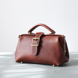 ★限時特惠，兩件起售！ ★超人氣！橫款搭扣包，手工真皮單肩包，女士款，全手工縫製，秋冬包款 第4張的照片