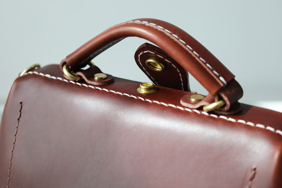 ★限時特惠，兩件起售！ ★超人氣！橫款搭扣包，手工真皮單肩包，女士款，全手工縫製，秋冬包款 第10張的照片