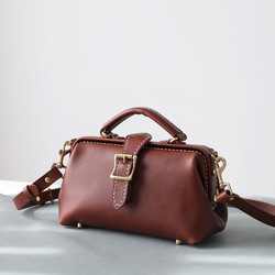 ★限時特惠，兩件起售！ ★超人氣！橫款搭扣包，手工真皮單肩包，女士款，全手工縫製，秋冬包款 第16張的照片