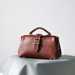 ★限時特惠，兩件起售！ ★超人氣！橫款搭扣包，手工真皮單肩包，女士款，全手工縫製，秋冬包款 第2張的照片
