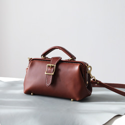 ★限時特惠，兩件起售！ ★超人氣！橫款搭扣包，手工真皮單肩包，女士款，全手工縫製，秋冬包款 第15張的照片