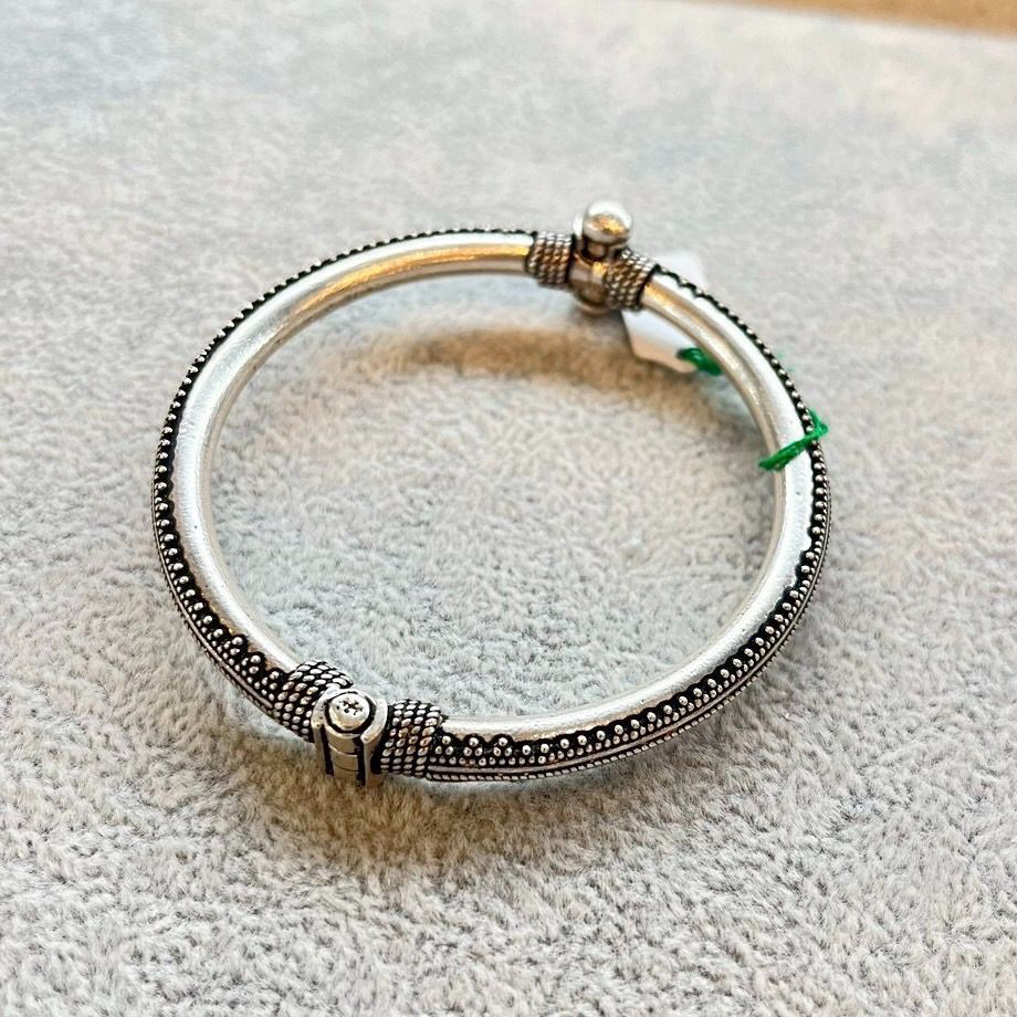 シルバーバングル ブレスレット シルバー925 レディース ハンドメイド 一点物 スターリングシルバー カジュアル