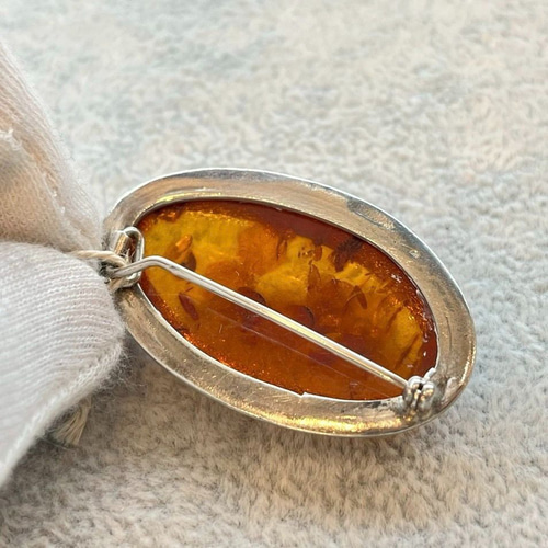 シルバーブローチ 琥珀 シルバー 大粒 シルバー925 楕円型 オレンジ