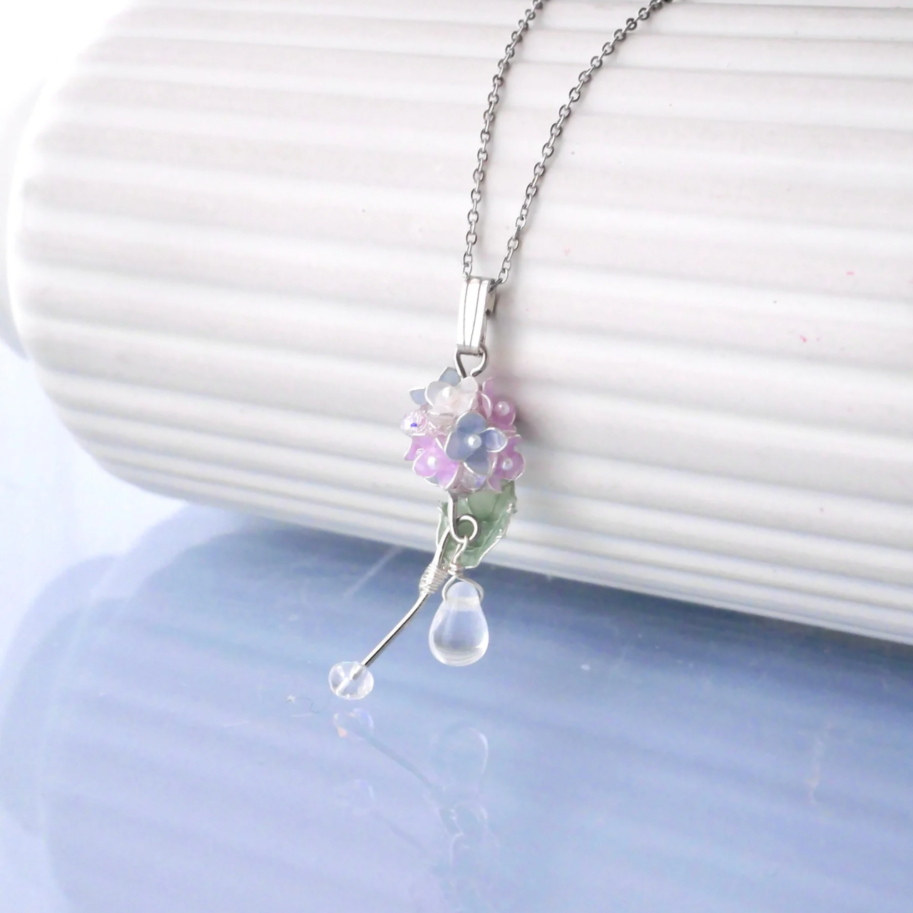 コロンと紫陽花　ネックレス　アジャスター付き　ディップアート　ディップフラワー