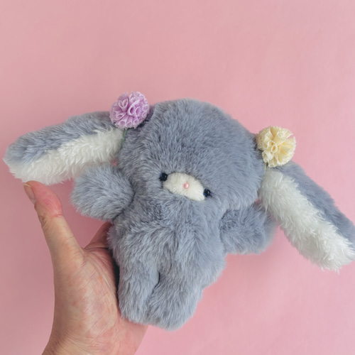 ポンポンブルーベリーちゃん♡フワフワロップイヤー♡手のひらサイズ