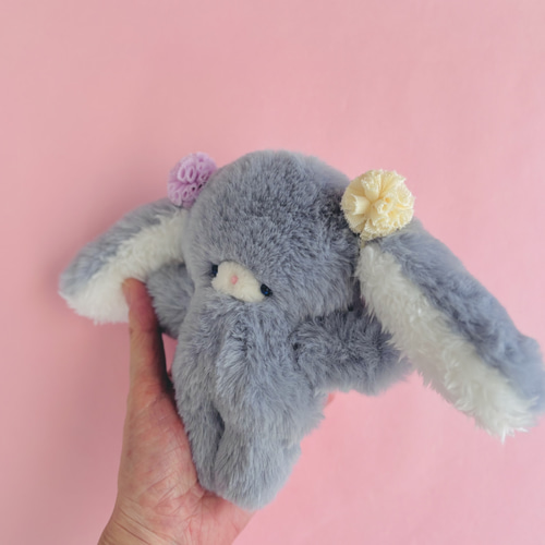 ポンポンブルーベリーちゃん♡フワフワロップイヤー♡手のひらサイズ