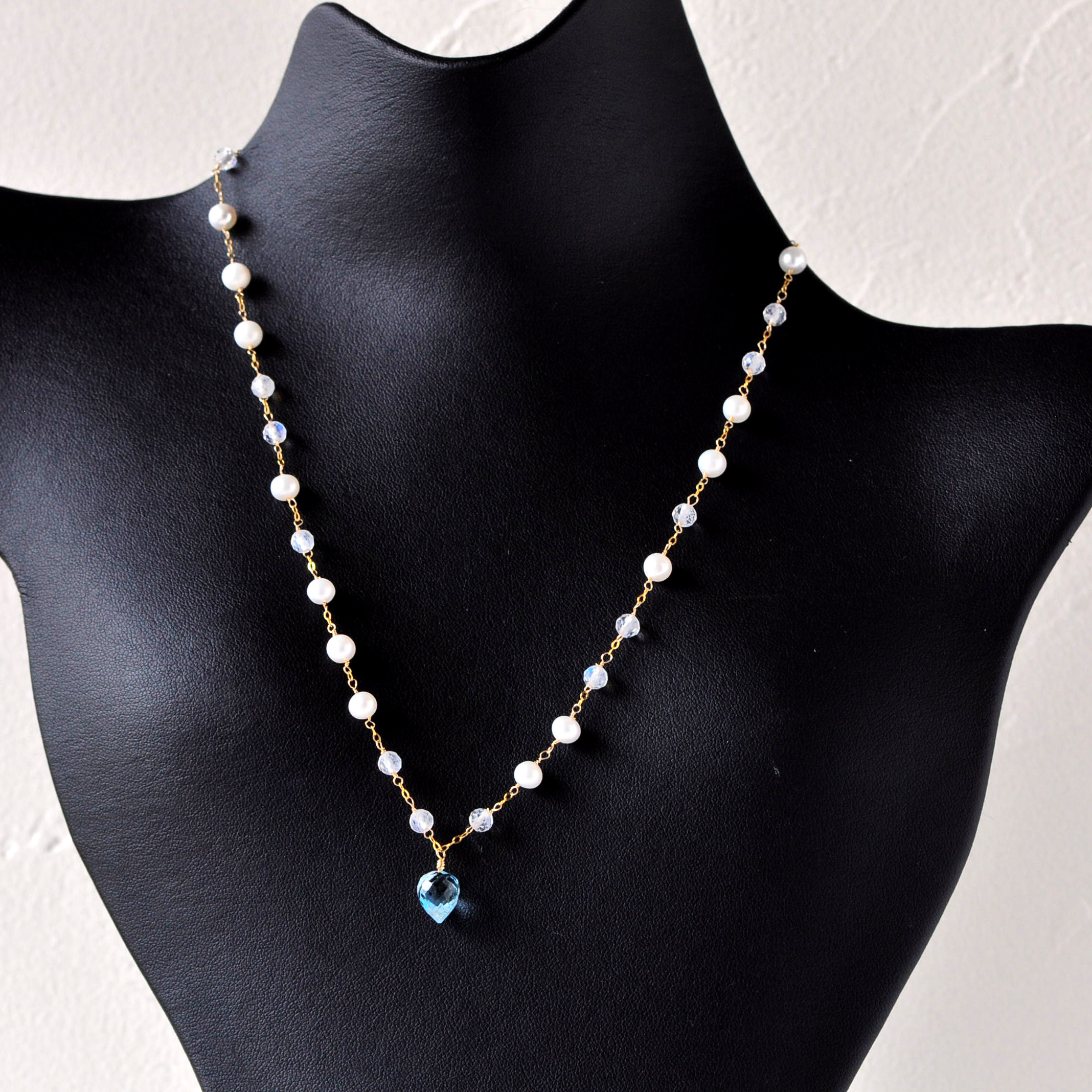 14kgf/　ブルートパーズx淡水パールxロイヤルブルームーンストーンネックレス