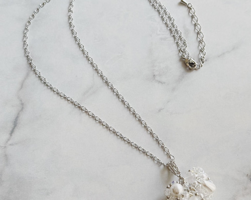 ハートモチーフ テグス編み 天然石 ランダムビーズ（ネックレス