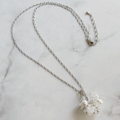 ハートモチーフ テグス編み 天然石 ランダムビーズ（ネックレス