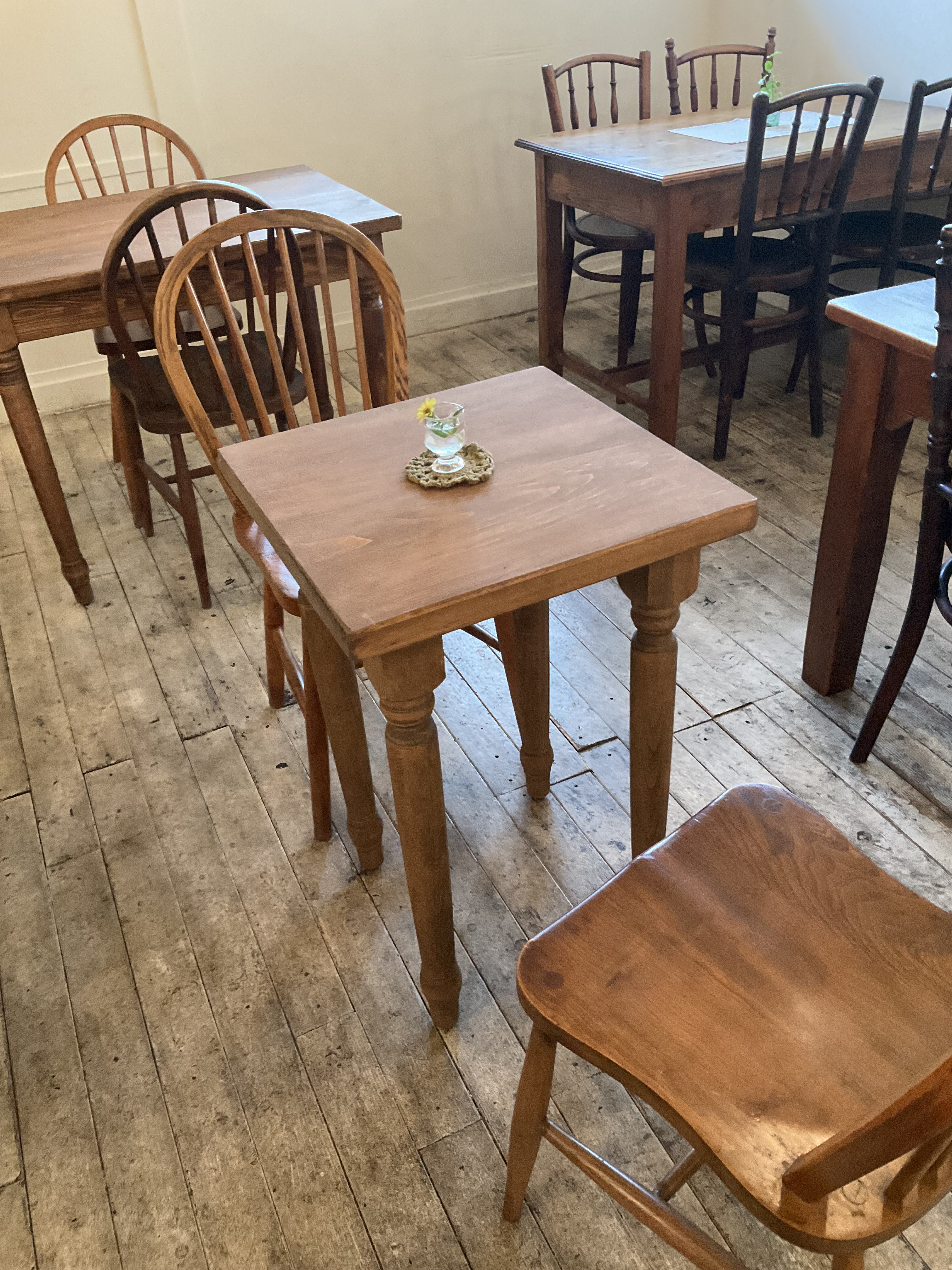 55㎝ミニひのき可愛いテーブル55㎝✖️46センチろくろ足　ダイニングテーブル　カウンターテーブル