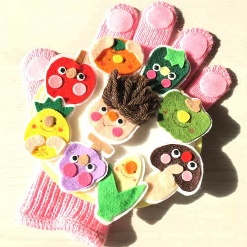 手袋シアター⭐︎りんごコロコロ その他素材 niko☆ 通販 19245651