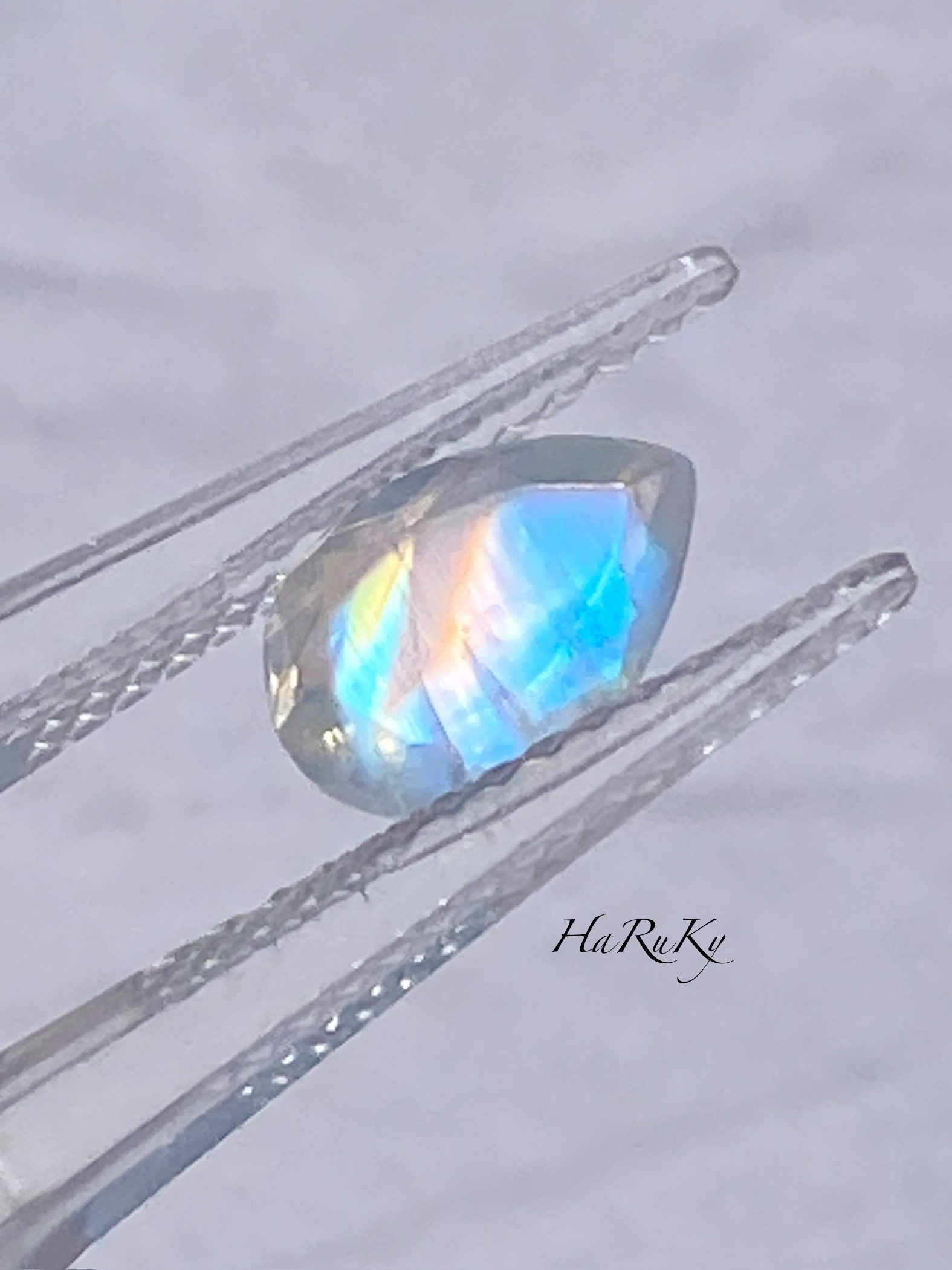 ハイクオリティ・アンデシンラブラドライト ファセット 03 天然石 天然色 9,159円