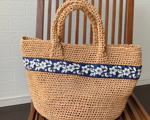 ARANAZ 貝殻刺繍 かごバッグ　フィリピンブランド日本でも人気 ARANAZ 貝殻刺繍 かごバッグ フィリピンブランド日本でも人気 ARANAZ