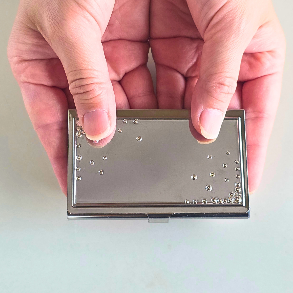 名刺入れ キラキラ デコ スワロフスキー クリスタル 女性 レディース 50代 40代 30代 20代 キャバ嬢 M1