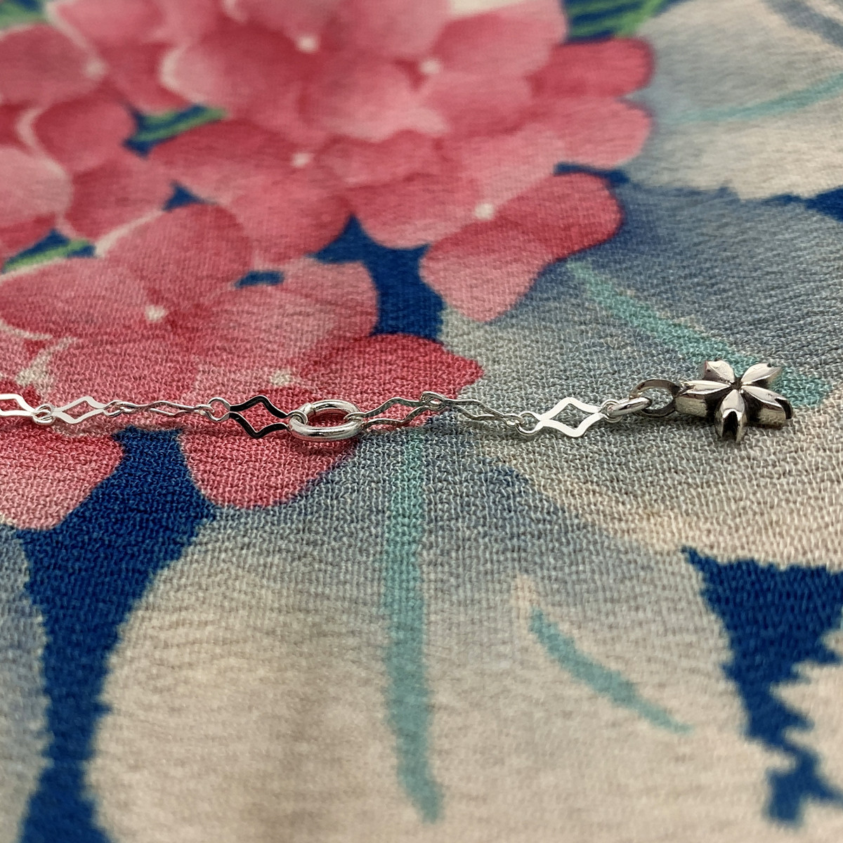 さくらインカット ブレスレット 白水晶/シルバー925/シルバーアクセサリー/和柄/着物