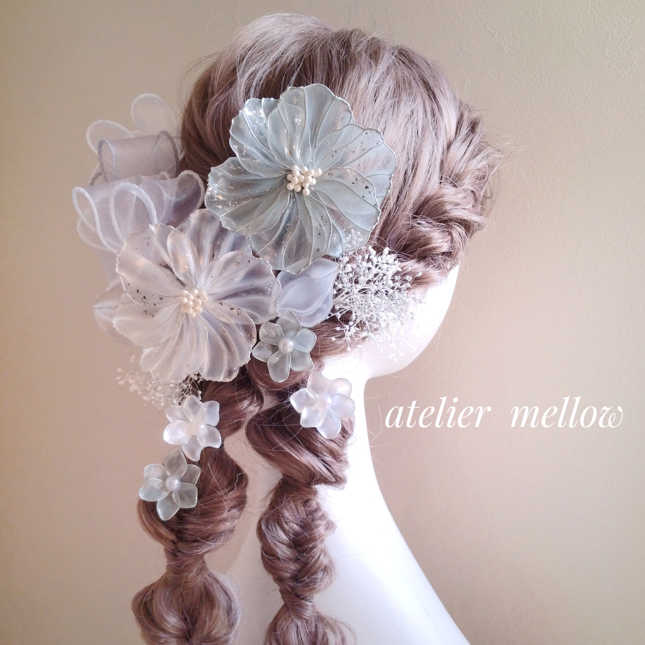 成人式　髪飾り グレー❁アメリカンフラワー ❁ ディップフラワー ❁  ウェディング 七五三  卒業式　結婚式