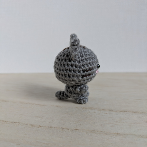 あみぐるみ ちびねこ 猫 グレー ひげひげ ストラップ ハンドメイド
