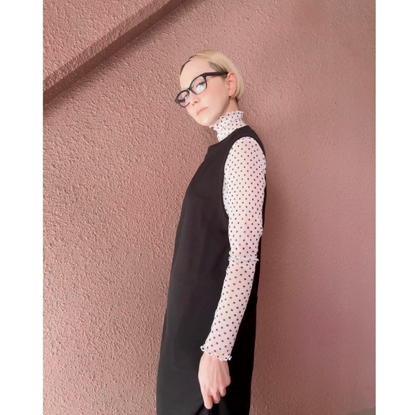 RATA❤️2色有❤️M＆L❤️型崩れしにくい高収縮のメローシアートップス❤️ブラック＆ホワイトドット 10枚目の画像