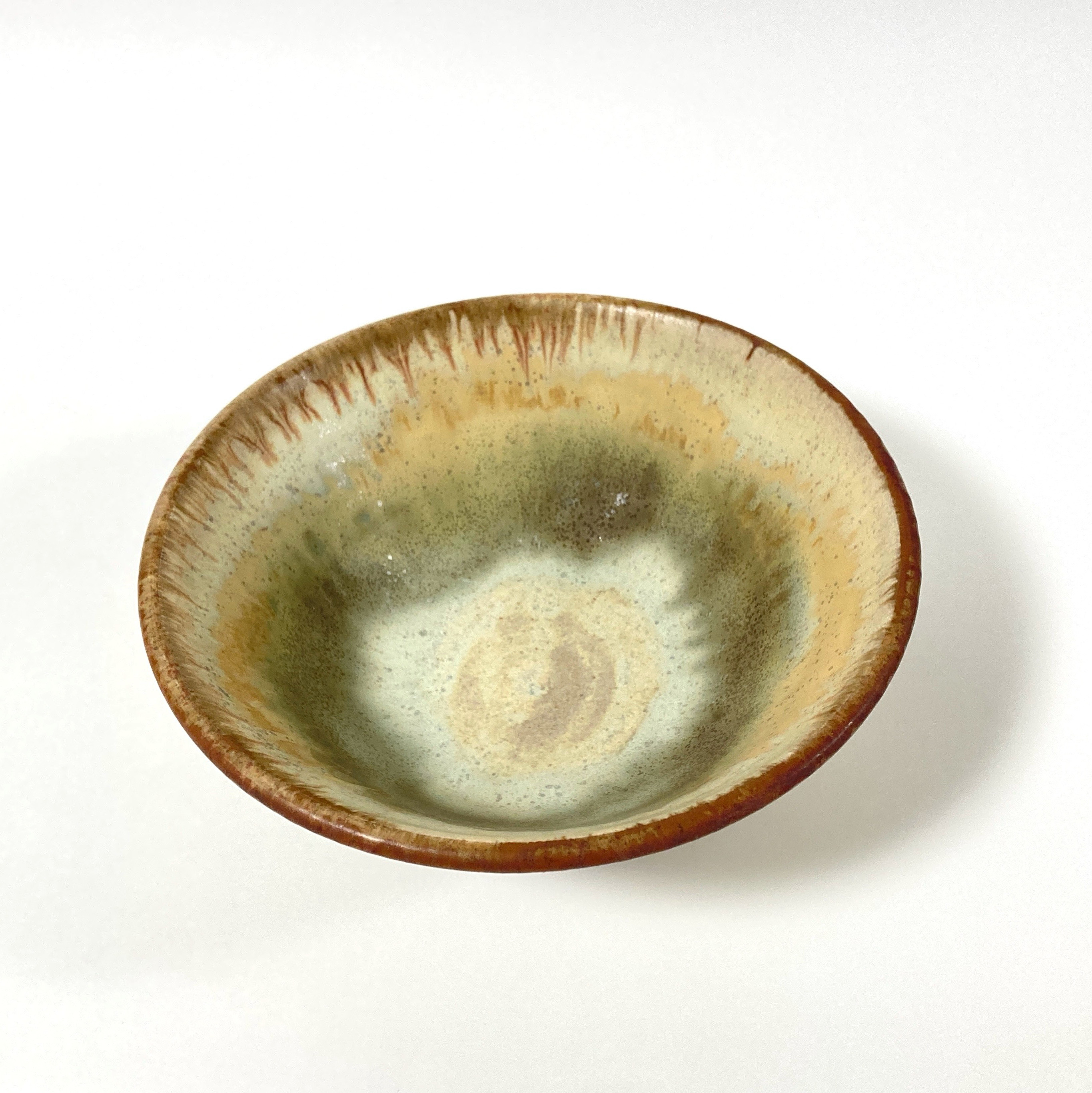 ななめ鉢皿(ベージュグリーン)