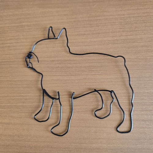 フレンチブルドッグ　オブジェ　壁飾り　ウォールデコ　ハンドメイド　犬　雑貨 フレンチ ブルドック 】 ワイヤーアート 壁飾り 壁掛け 飾り ウォール