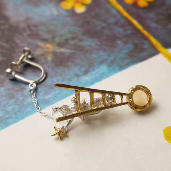【受注制作】星をならべるねこのピアス・イヤリング 4枚目の画像
