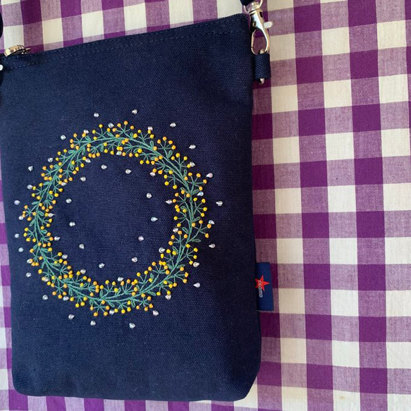 【新作】ミモザのスマホバッグ 6枚目の画像