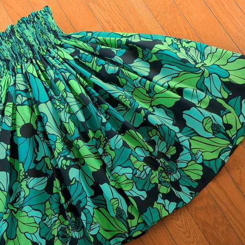 ☆オーダー☆黒☆ハイビスカス☆パウスカート☆（商品番号：MN-25  