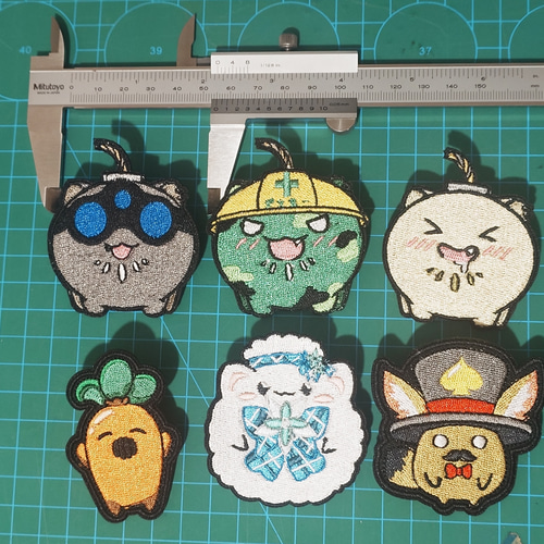 60mm刺繍バッジ HOLOLIVE 5th Fans SSRB シート ネコ スノーマン