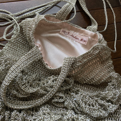 キラキララメ糸「あたかも」で編んだチュチュバッグ　＊受注製作＊　パーティーバッグ ミニバッグ 3枚目の画像