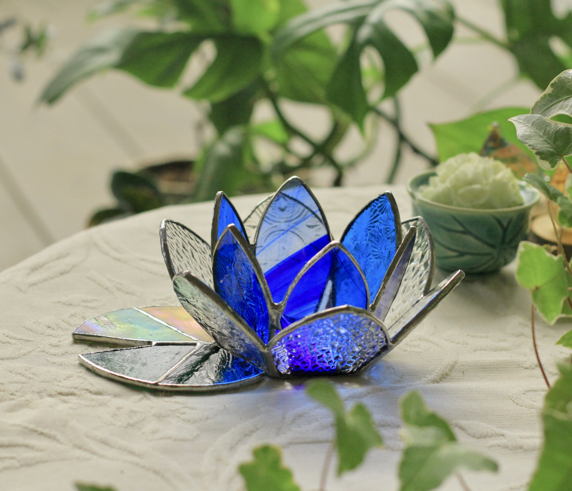 ⭐Creema限定⭐碧い睡蓮のキャンドルホルダー＊睡蓮の香りのアロマキャンドル４個付き＊限定１０個セット〜ステンドグラス