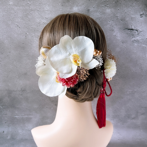 凛と咲く胡蝶蘭の髪飾り③R 結婚式 成人式 胡蝶蘭 和装 振袖 卒業式 白