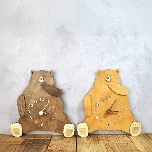 冬眠から起きる月を間違えたクマの時計 木製 掛け時計 掛け時計