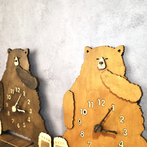 冬眠から起きる月を間違えたクマの時計 木製 掛け時計 掛け時計