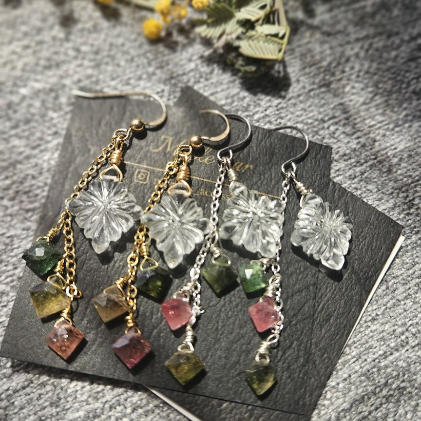 クリスタル × トルマリン｜天然石の花咲くピアス（14kgf／silver925）