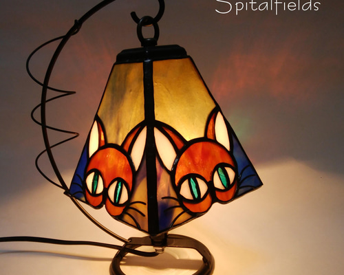 猫のランプ 照明 壁掛け ライト シェードランプ 雑貨 壁掛けネコランプ