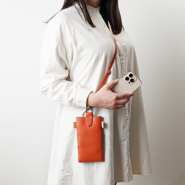 【刻印可】 やわらかな手触りのスマホポーチ　メイドインジャパン　日本製　PL0014