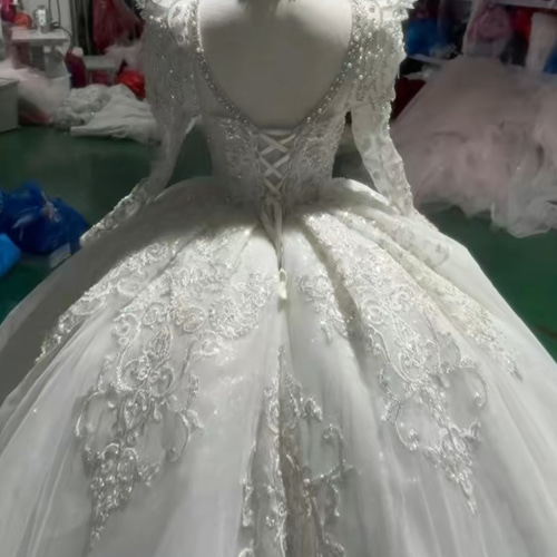 お買い得 ホワイト ウェディングドレス 取り外し可能パフスリーブ