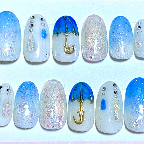 梅雨ネイル 雨 傘 ネイルチップ（つけ爪） まぁ 通販 19252106｜Creema