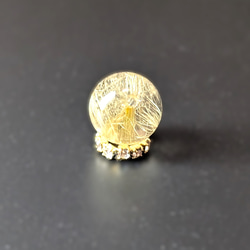 ゴールドルチルクォーツ 1粒売り 10ミリ 貫通穴あり 透明感ばっちりできらきら輝きます 水晶のお守り 天然石 オブジェ 13枚目の画像