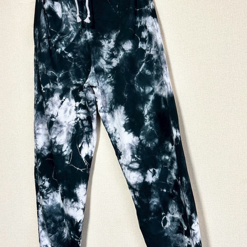 ballaholic タイダイスウェットパンツ　ブラック ballaholicからTie-Dye Pattern Sweat Pantsが10月3日(土)登場
