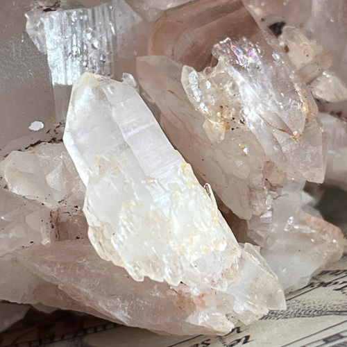 カテドラル イシス ヒマラヤ マニカラン産 ピンク水晶 原石 クラスター