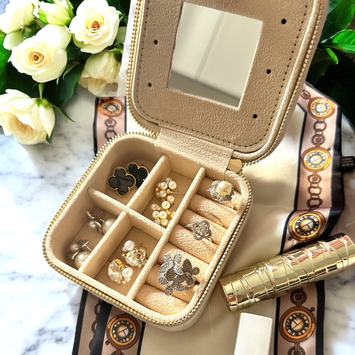 一輪の願い】 薔薇咲くピンクのジュエリーボックス 持ち運び