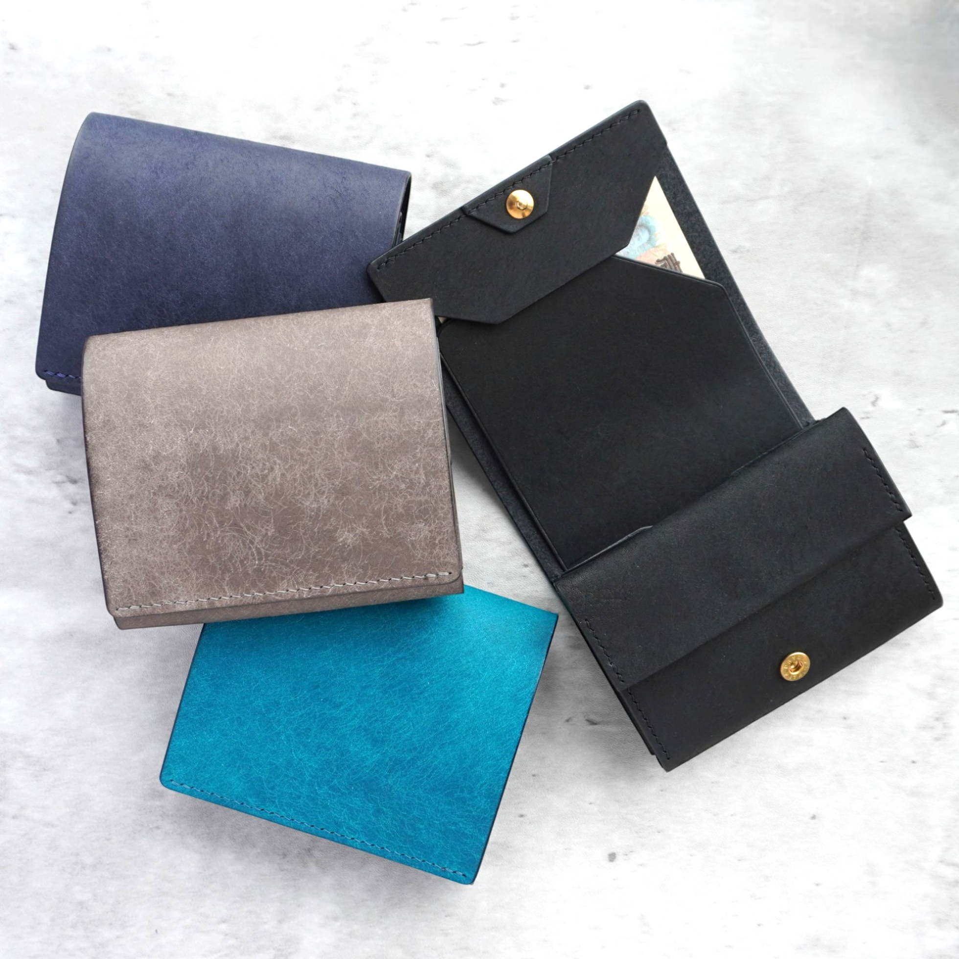 【在庫限り値引き中】イタリアンレザーのコンパクト財布　タイプⅡ