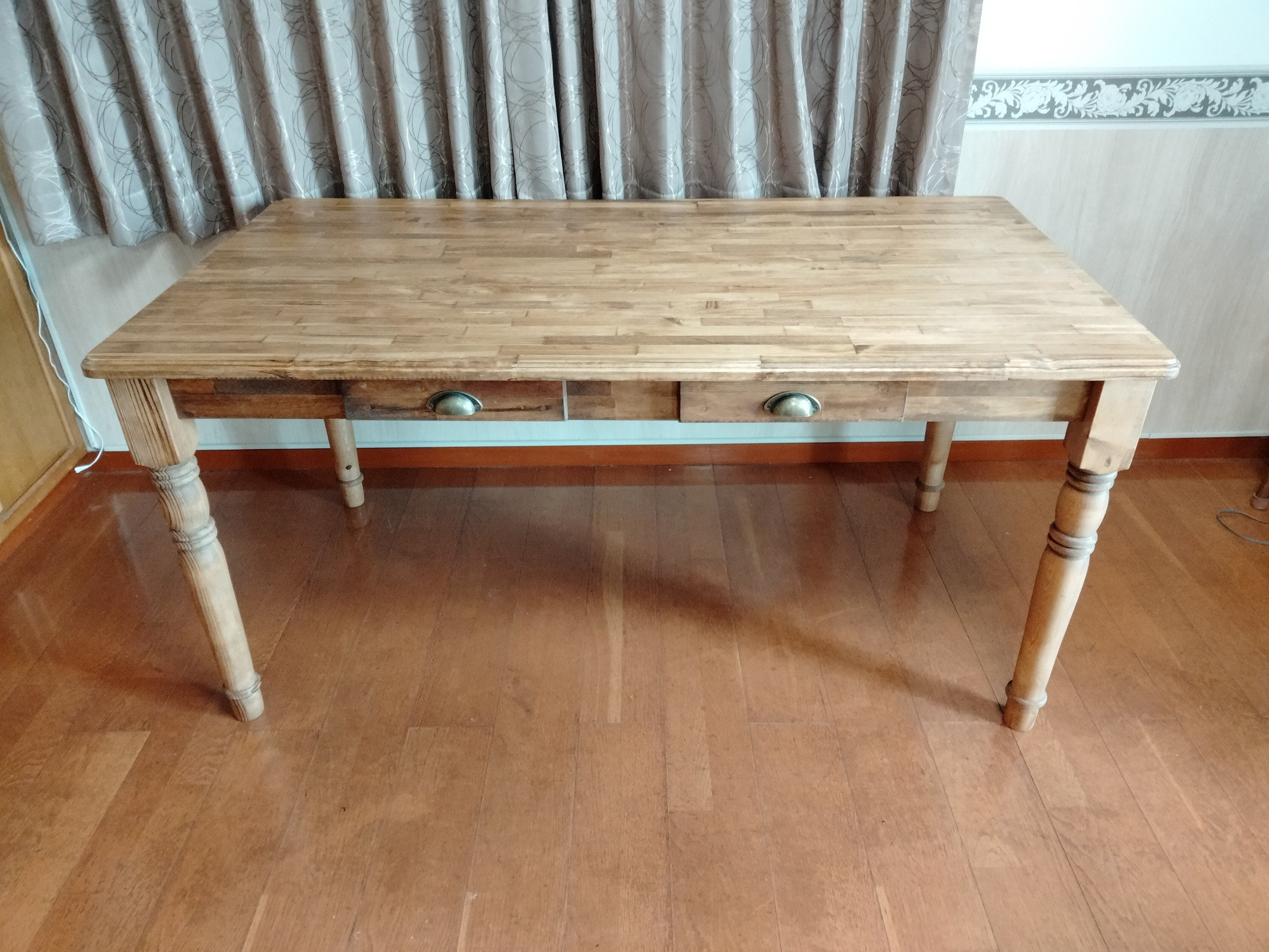 オーダー製作　ろくろ脚のダイニングテーブル　【1500×750×720】